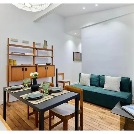 In The Center Of By Prestige Daire Paris