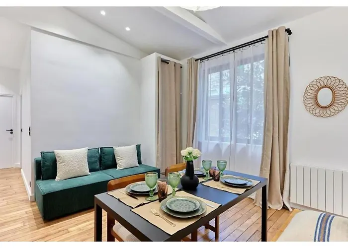 In The Center Of By Prestige Daire