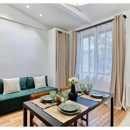 In The Center Of By Prestige Appartement