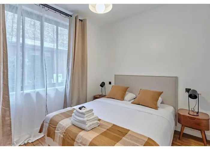 In The Center Of By Prestige Appartement