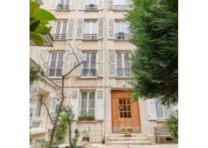 Διαμέρισμα In The Center Of By Prestige *